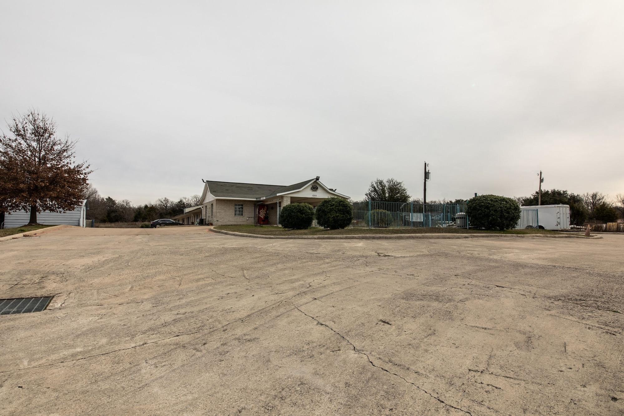 Oyo Hotel Decatur Tx Hwy 287 Northwest Buitenkant foto